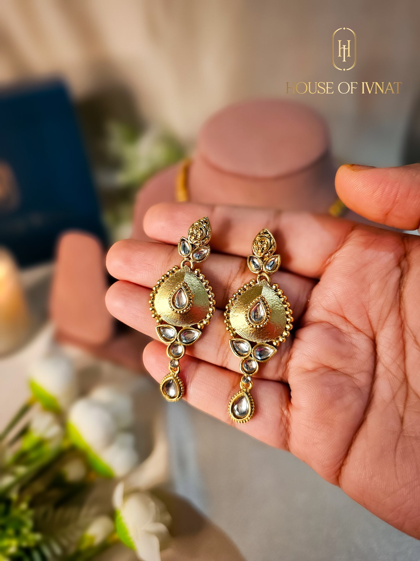 Mira Gold Plated Necklace Set- White