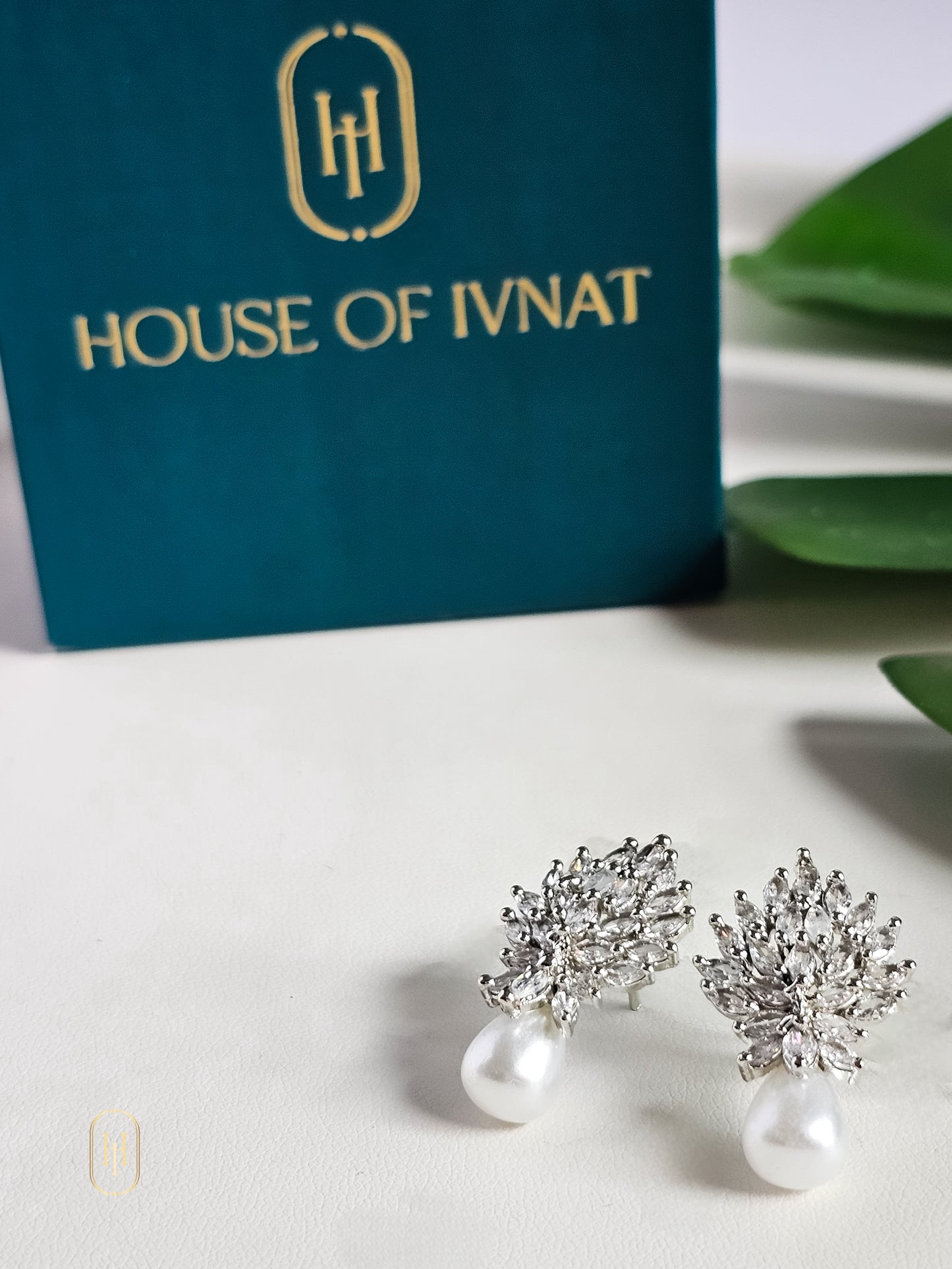 Idaya Pearl Earrings- Silver