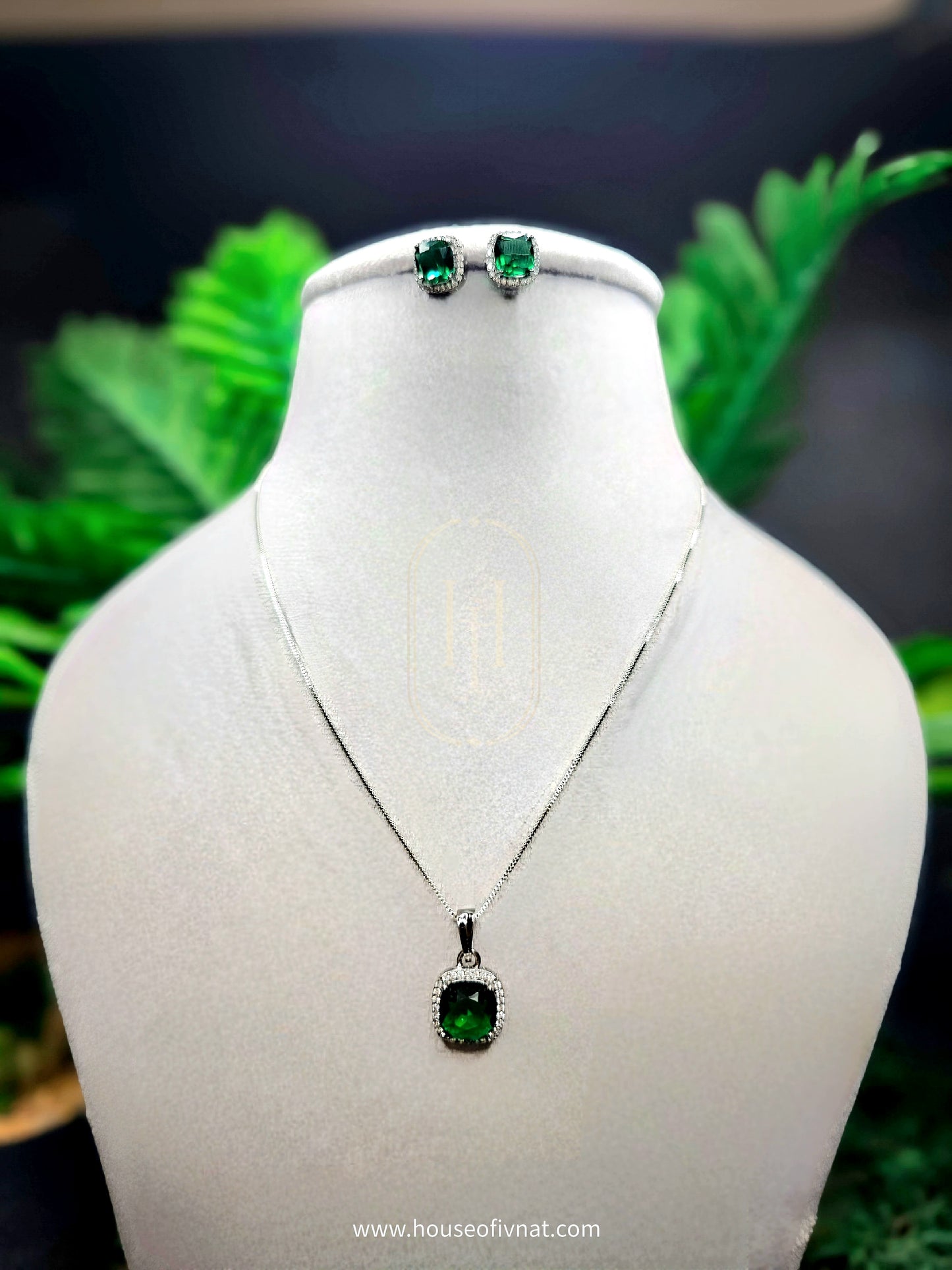 Celestia Pendant Set- Emerald