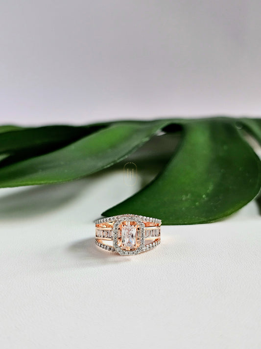 Vivian Diamond Ring- Rose Gold