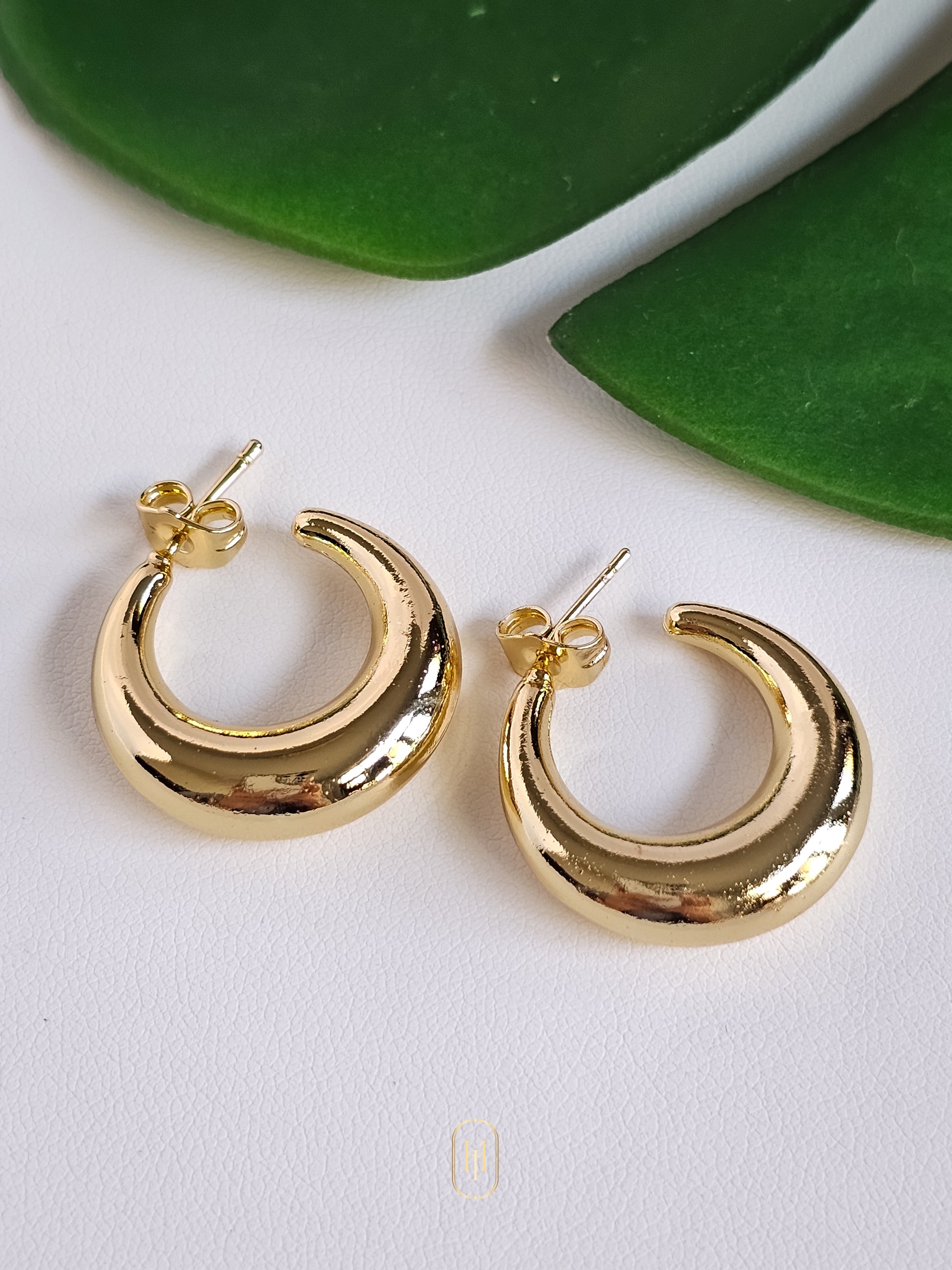 Anti-tarnish hoop earrings