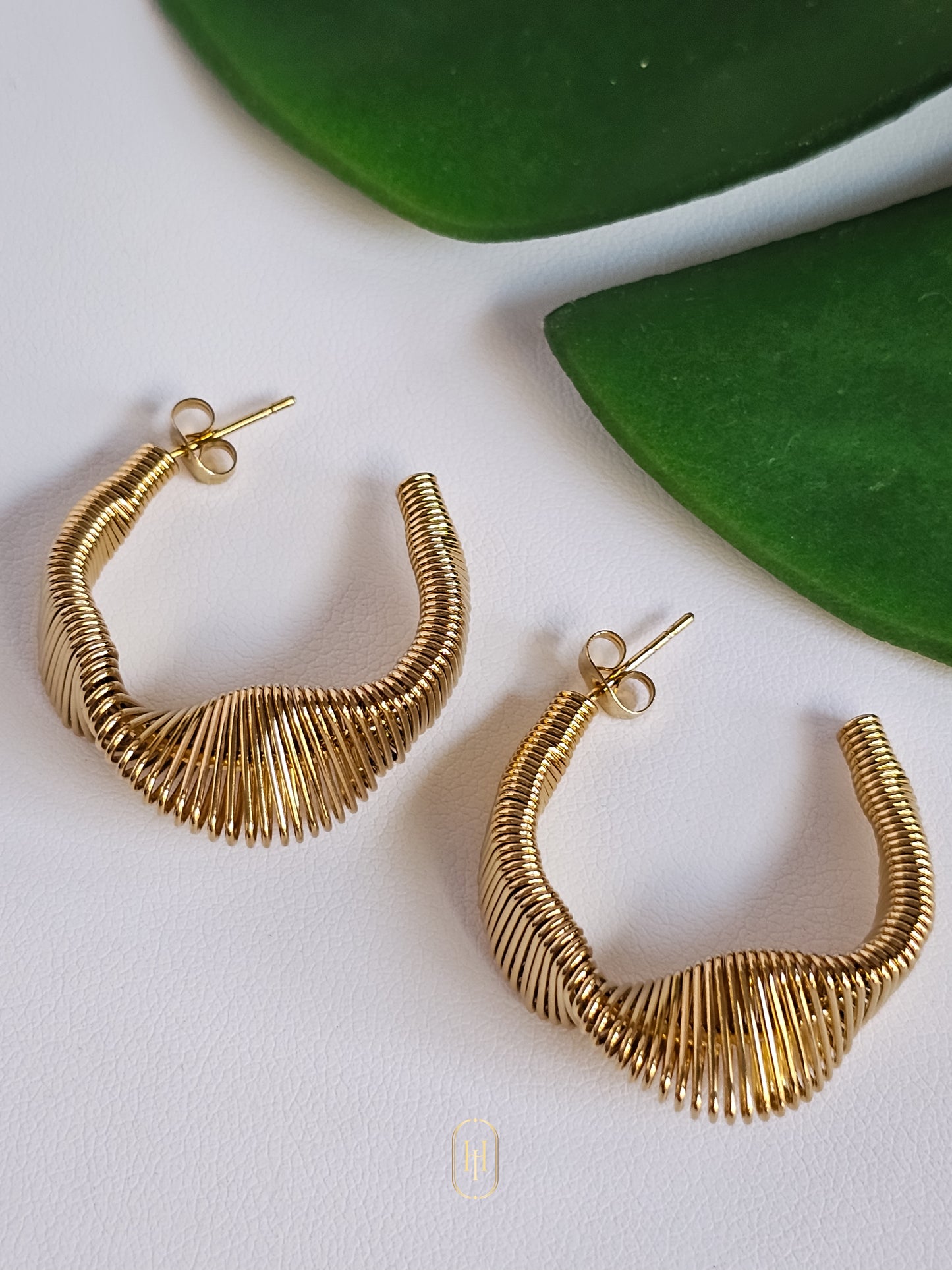 Eleanor Hoop Earrings