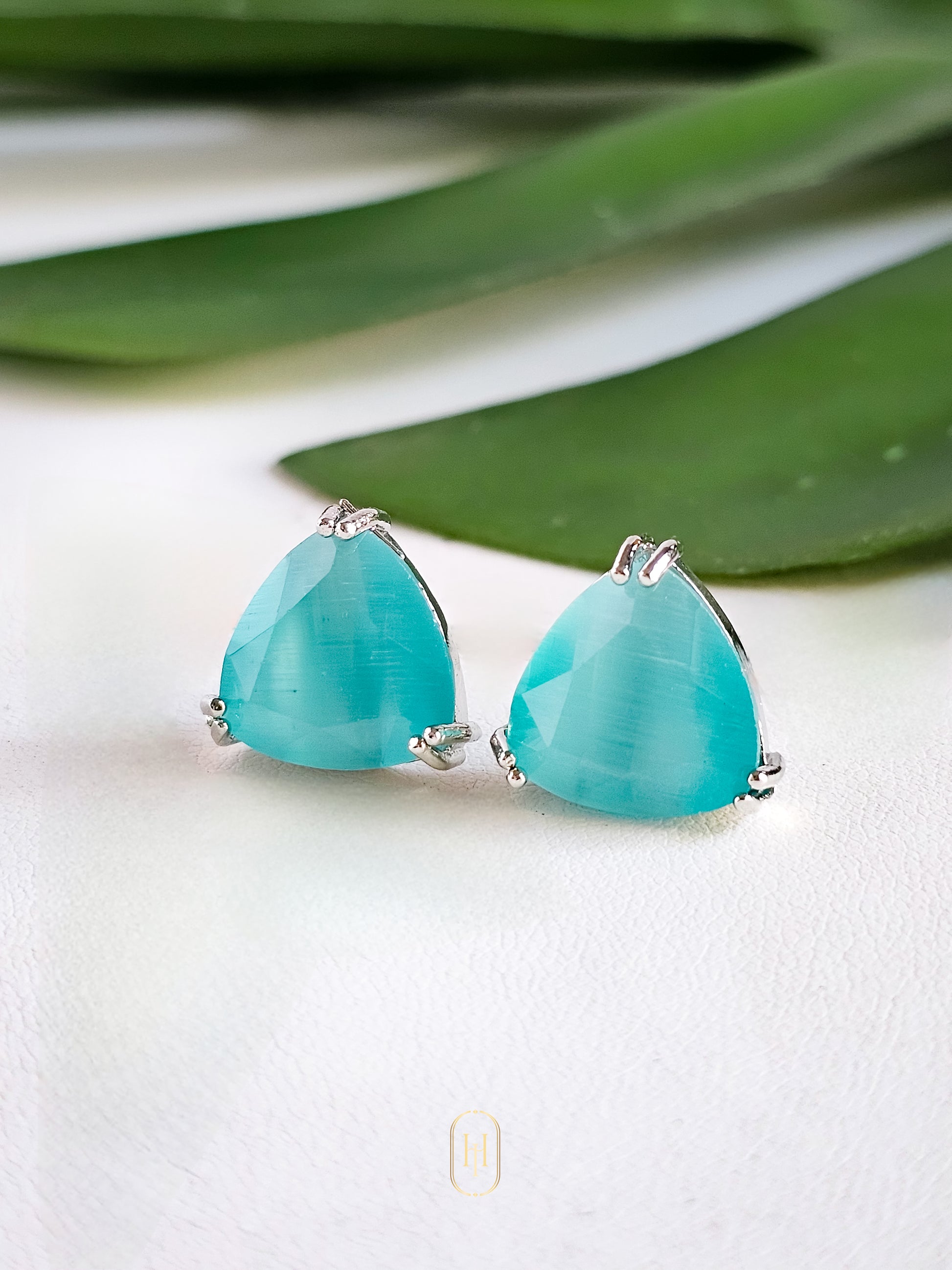 mint ad earrings