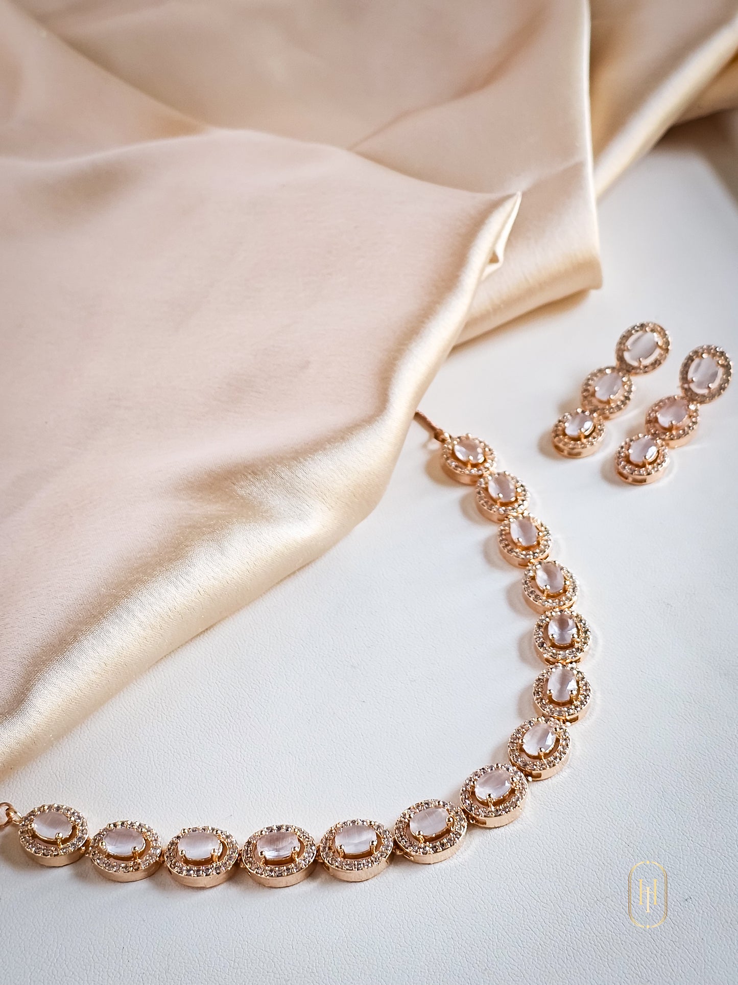 rose gold ad necklace