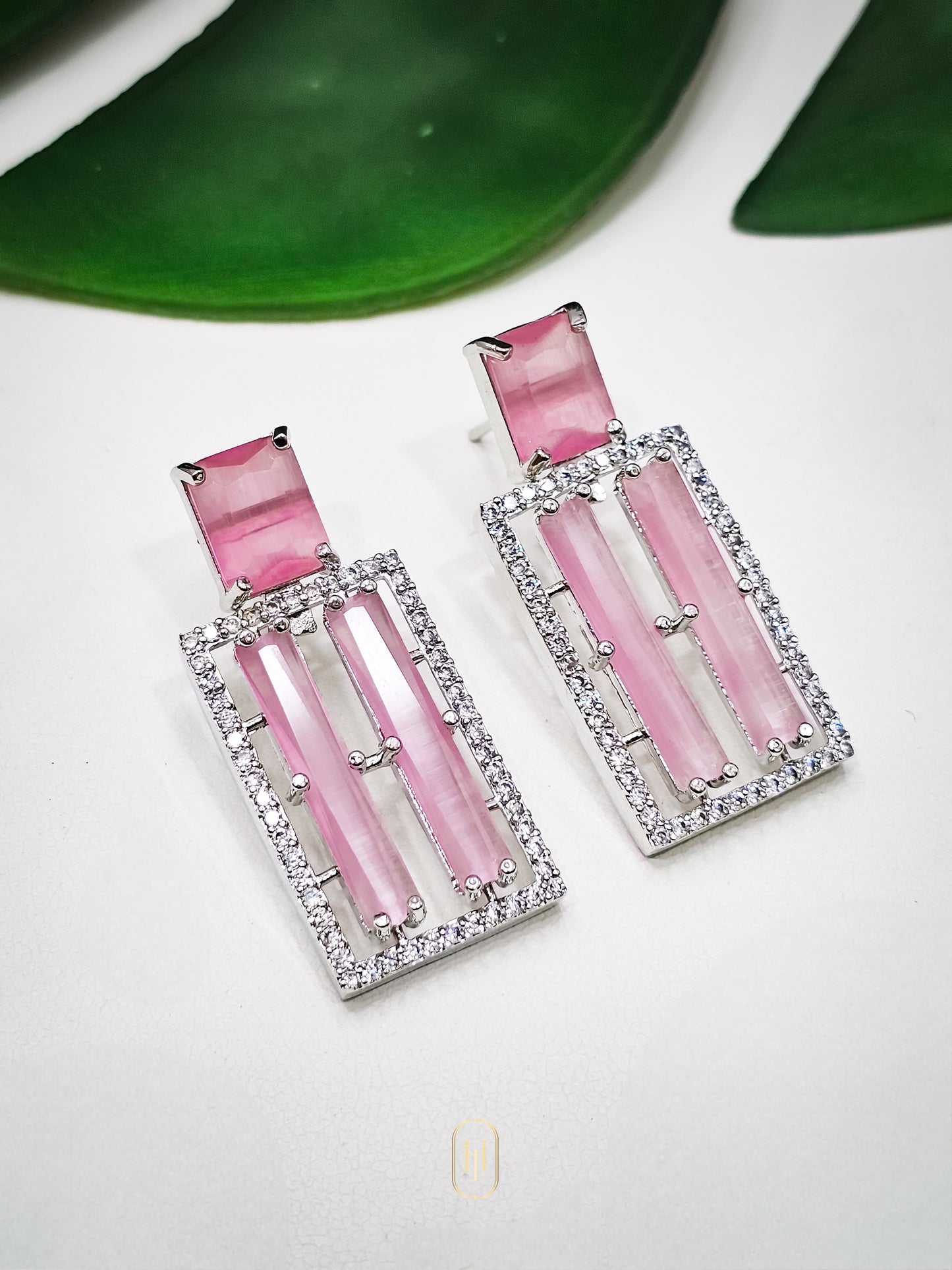 Jiyah Earrings- Pink